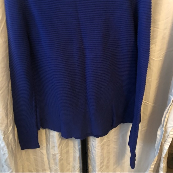 Gorgeous Blue Talbots Sweater - Picture 3 of 3